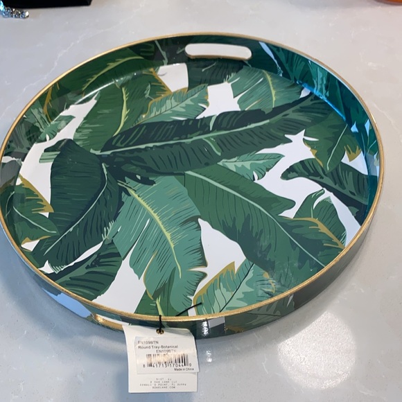 8 Oak Round Tray in Botanical - Picture 3 of 3